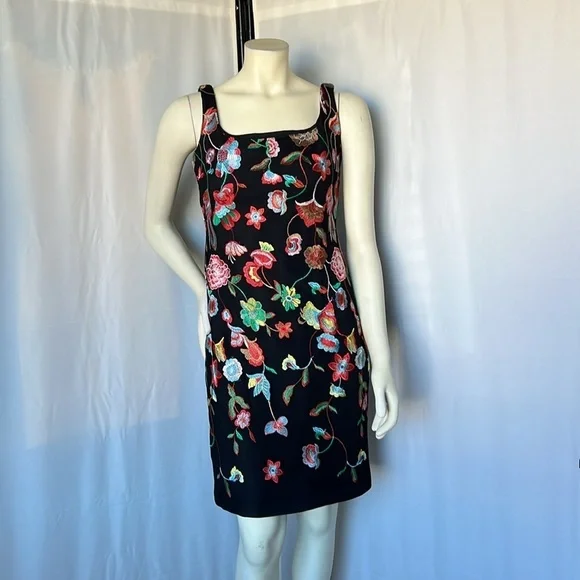 NWT Nicole Miller floral embroidered dress